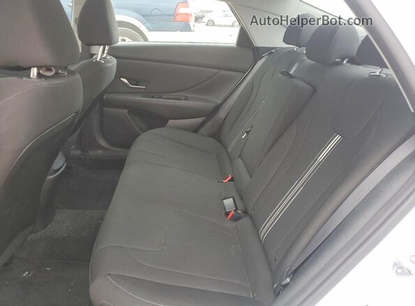 5NPLN4AG0MH026558 2021 HYUNDAI ELANTRA Белый Вид задних сидений