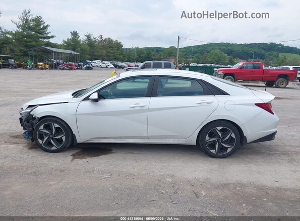 5NPLN4AG1NH056489 2022 HYUNDAI ELANTRA White 