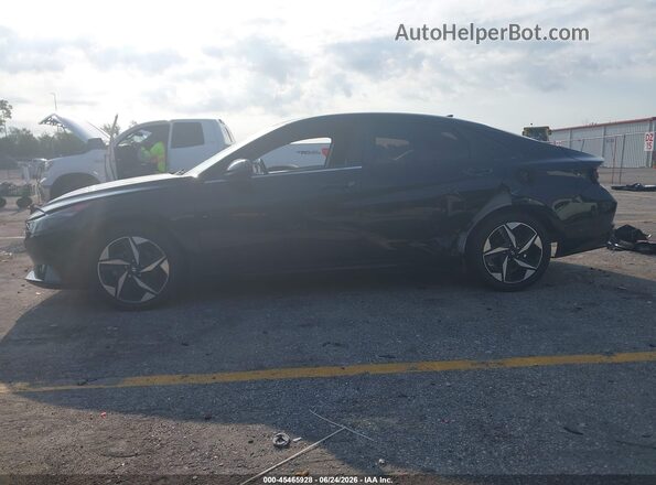5NPLN4AG1NH058825 2022 HYUNDAI ELANTRA Black 