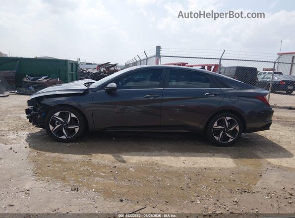 5NPLP4AG0NH058079 2022 HYUNDAI ELANTRA Black Սալոնի 360 աստիճան տեսք