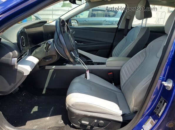 5NPLP4AG7MH026731 2021 HYUNDAI ELANTRA Blue Widok wnętrza z przodu