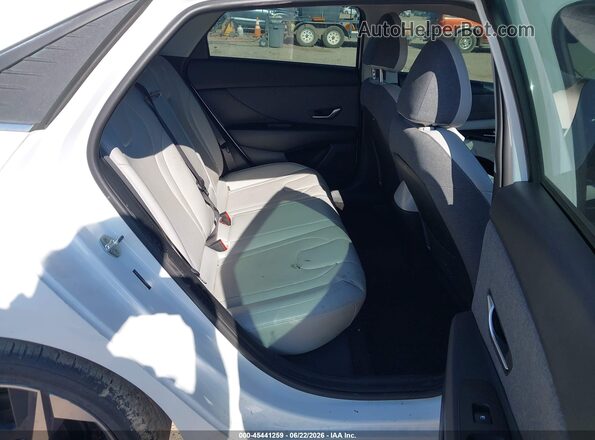 5NPLP4AGXMH002214 2021 HYUNDAI ELANTRA White VIN sticker view