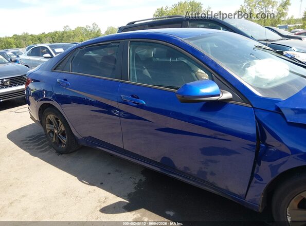5NPLS4AG0MH020056 2021 HYUNDAI ELANTRA Blue Rear interior view