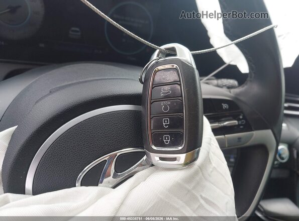 5NPLS4AG0PH090094 2023 HYUNDAI ELANTRA Silver Widok deski rozdzielczej