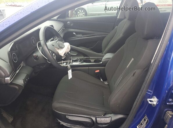 5NPLS4AG0PH099782 2023 HYUNDAI ELANTRA Blue Widok wnętrza z przodu