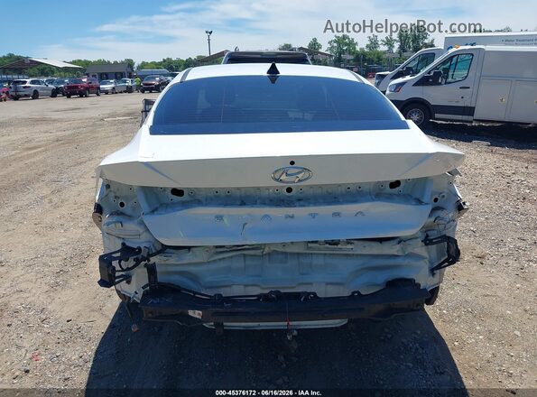5NPLS4AG1NH058977 2022 HYUNDAI ELANTRA White 