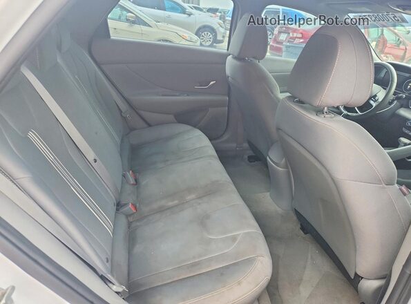 5NPLS4AG2MH033066 2021 HYUNDAI ELANTRA White უკანა სავარძლების ხედი