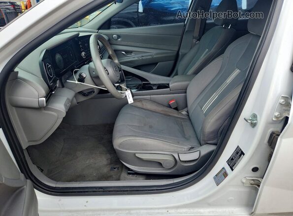 5NPLS4AG2MH033066 2021 HYUNDAI ELANTRA White წინა სალონის ხედი