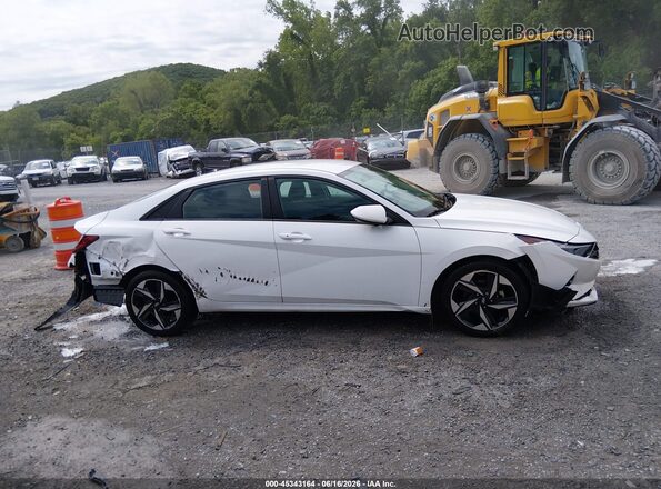 5NPLS4AG2PH114699 2023 HYUNDAI ELANTRA White Սալոնի հետևի տեսք
