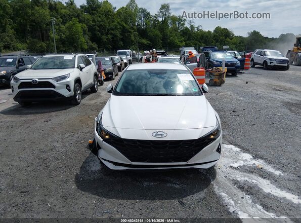 5NPLS4AG2PH114699 2023 HYUNDAI ELANTRA White Սարքավորումների վահանակի տեսք