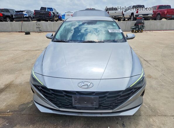 5NPLS4AG3NH056325 2025 HYUNDAI ELANTRA Silver Դիմացի տեսք