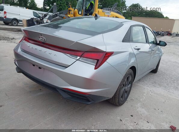 5NPLS4AG5NH075409 2022 HYUNDAI ELANTRA Silver Հետևի աջ