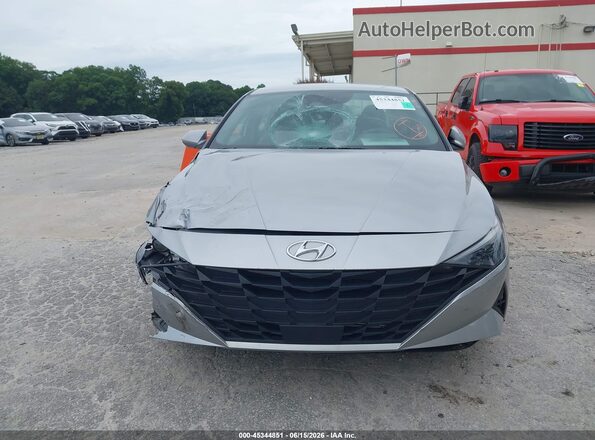 5NPLS4AG5NH075409 2022 HYUNDAI ELANTRA Silver Սարքավորումների վահանակի տեսք