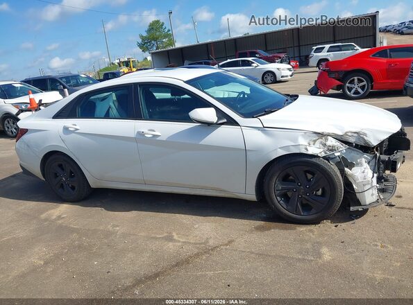 5NPLS4AG6MH018733 2021 HYUNDAI ELANTRA White Սալոնի 360 աստիճան տեսք