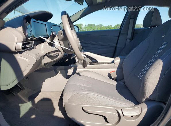 5NPLS4AG7NH086718 2022 HYUNDAI ELANTRA Black Вид салону спереду