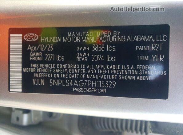 5NPLS4AG7PH115329 2023 HYUNDAI ELANTRA Silver Engine compartment view