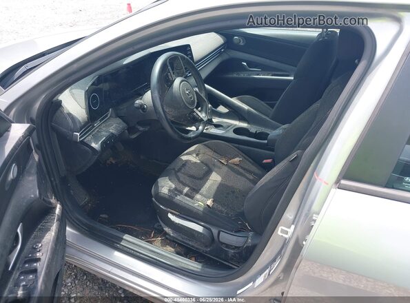 5NPLS4AG8MH040278 2021 HYUNDAI ELANTRA Silver Widok z przodu