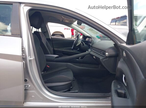 5NPLS4AG8MH040278 2021 HYUNDAI ELANTRA Silver Widok wnętrza z przodu