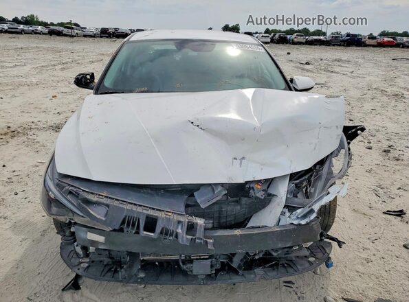 5NPLS4AG8NH053887 2022 HYUNDAI ELANTRA White Front view