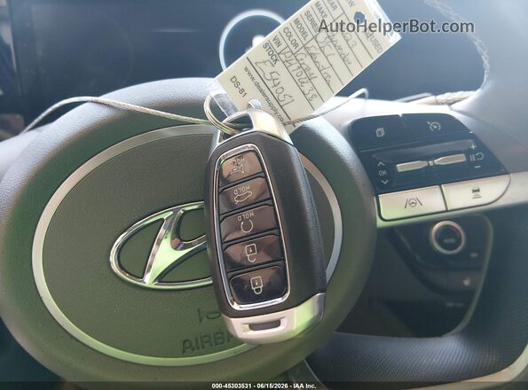 5NPLS4AG8PH106638 2023 HYUNDAI ELANTRA Gray Widok deski rozdzielczej