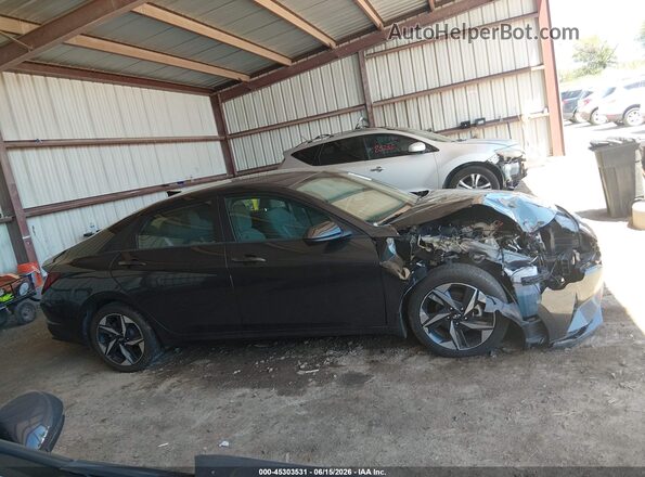 5NPLS4AG8PH106638 2023 HYUNDAI ELANTRA Gray Widok wnętrza z tyłu