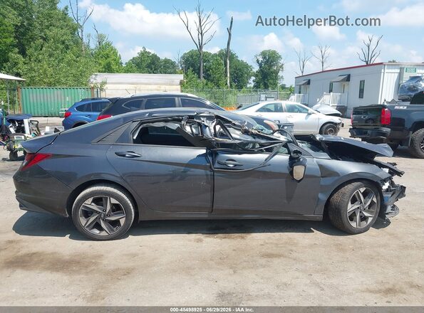 5NPLS4AG9PH107832 2023 HYUNDAI ELANTRA Gray Rear interior view