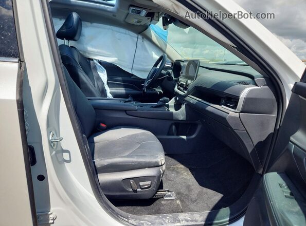 5TDAAAA53SS020096 2025 TOYOTA GRAND Белый Вид салона спереди