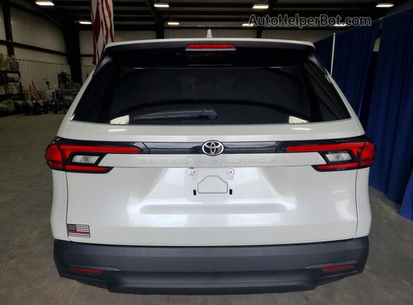5TDAAAA54TS042917 2026 TOYOTA GRAND White Vista trasera