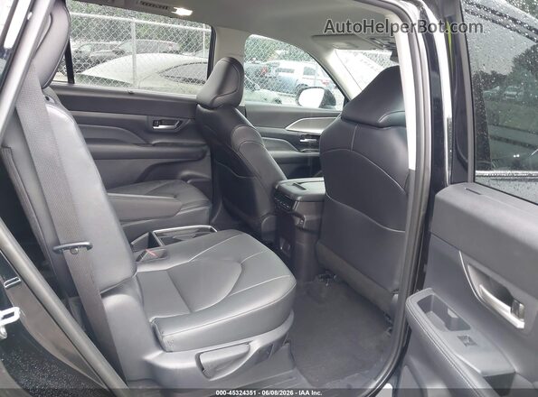 5TDAAAA5XTS039309 2026 TOYOTA GRAND HIGHLANDER Black VIN sticker view