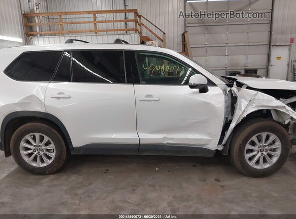 5TDAAAB50SS088399 2025 TOYOTA GRAND HIGHLANDER White Սալոնի 360 աստիճան տեսք