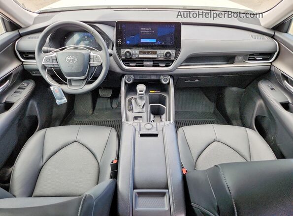 5TDAAAB50TS107700 2026 TOYOTA GRAND White წინა პანელის ხედი