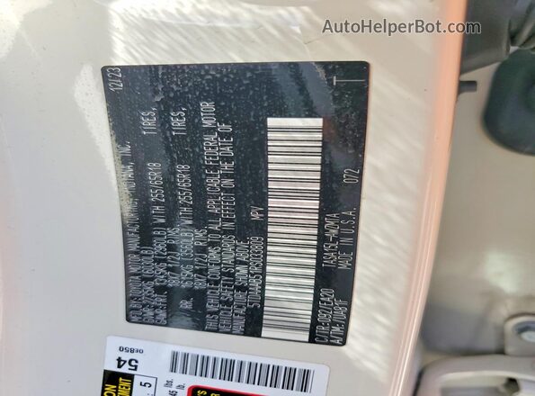 5TDAAAB51RS033809 2024 TOYOTA GRAND White Widok naklejki z numerem VIN