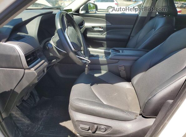 5TDAAAB51RS033809 2024 TOYOTA GRAND White Widok wnętrza z przodu