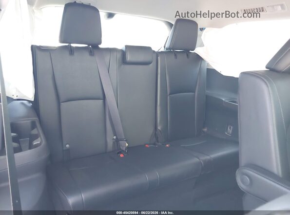 5TDAAAB56RS068152 2024 TOYOTA GRAND HIGHLANDER Gray 