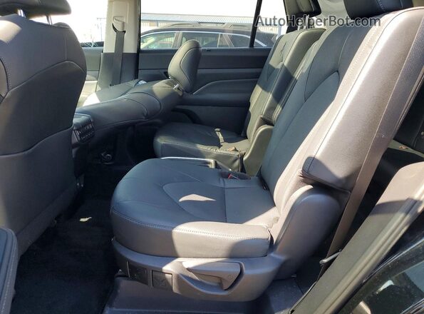 5TDAAAB58SS103862 2025 TOYOTA GRAND Black Rear interior view