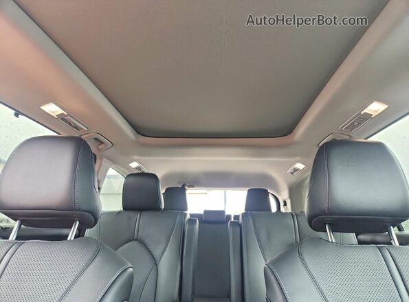 5TDAAAB5XTS120969 2026 TOYOTA GRAND Red უკანა სავარძლების ხედი