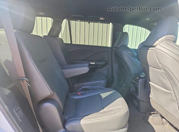 5TDABAB65TS021773 2026 LEXUS TX White Vista interior trasera