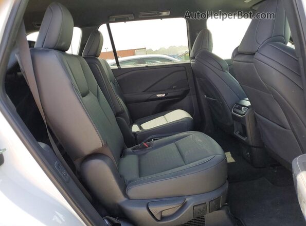 5TDABAB66RS006188 2024 LEXUS TX White Vista interior trasera
