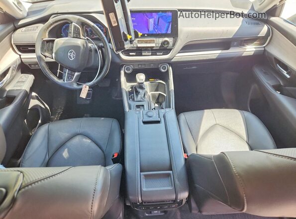 5TDACAB51RS005454 2024 TOYOTA GRAND Two Tone წინა პანელის ხედი