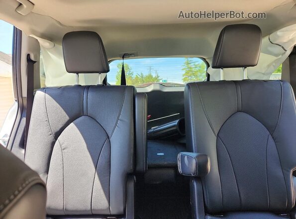 5TDACAB51RS005454 2024 TOYOTA GRAND Two Tone უკანა სავარძლების ხედი