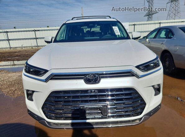 5TDACAB51RS012145 2024 TOYOTA GRAND White Widok z przodu