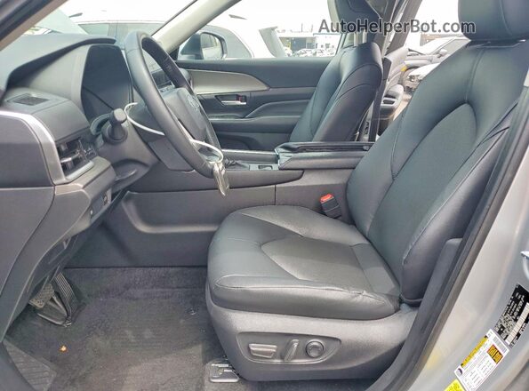5TDACAB54SS044657 2025 TOYOTA GRAND Gray Սալոնի դիմացի տեսք