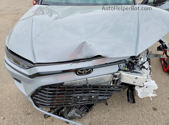 5TDACAB56TS096115 2026 TOYOTA GRAND Silver ძრავის განყოფილების ხედი