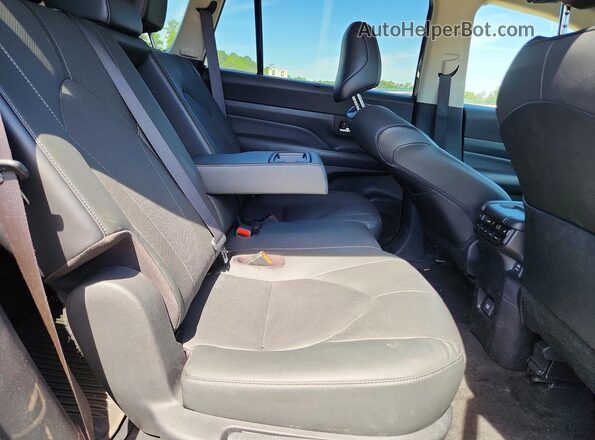 5TDACAB58RS005600 2024 TOYOTA GRAND Black Rear interior view