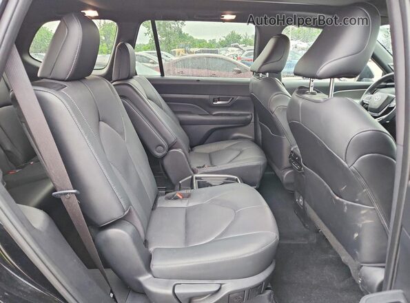 5TDACAB5XSS042282 2025 TOYOTA GRAND Black 
