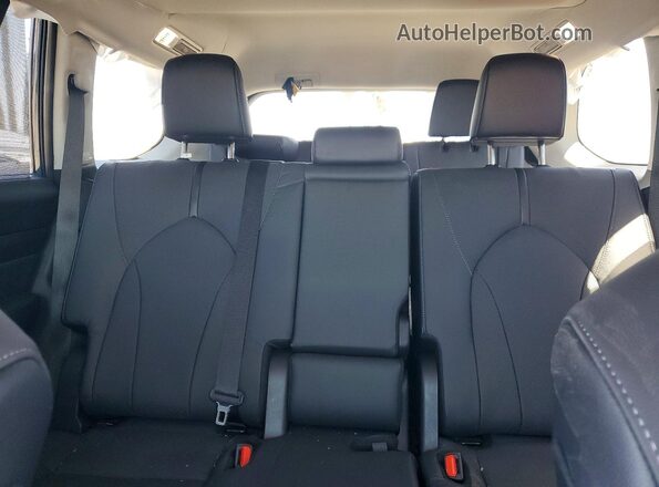 5TDACAB5XTS072531 2026 TOYOTA GRAND Gray Հետևի նստատեղերի տեսք