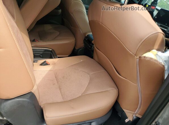 5TDADAB55TS038946 2026 TOYOTA GRAND Gray Հետևի նստատեղերի տեսք