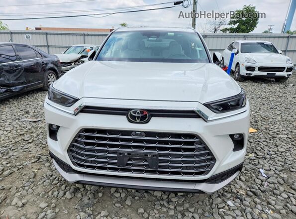 5TDADAB58RS002032 2024 TOYOTA GRAND White 