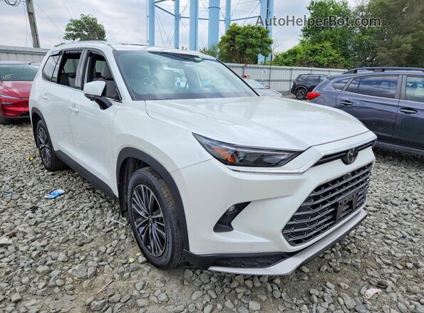 5TDADAB58RS002032 2024 TOYOTA GRAND White 