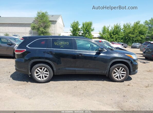 5TDBKRFH3GS254300 2016 TOYOTA HIGHLANDER Black Rear interior view